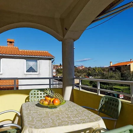 Ana-maria Apartment
