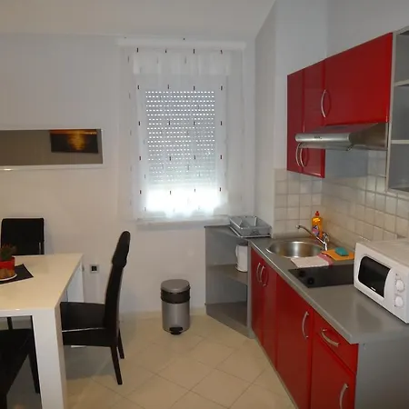 Ana-maria Apartment *