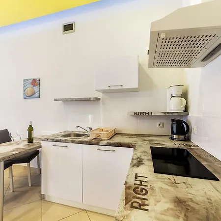 Ana-maria Apartment