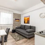 Ana-maria Apartmán *