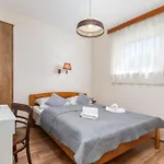 Ana-maria Apartmán