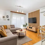 Ana-maria Apartmán Fažana