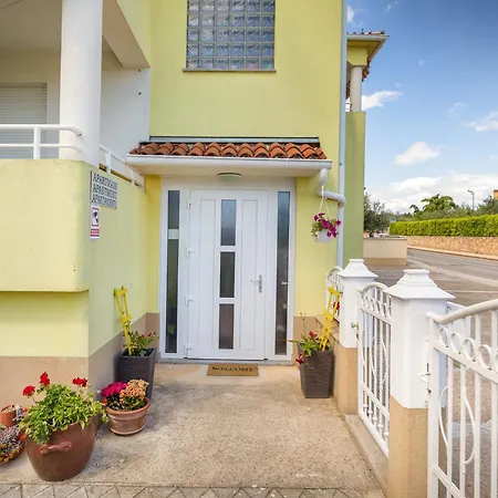 Ana-maria Apartmán *