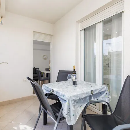 Ana-maria Apartment Fazana
