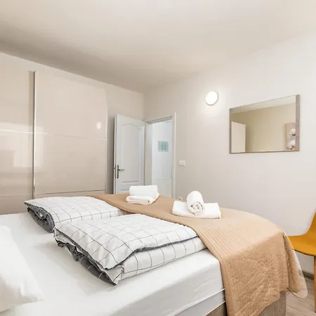 Ana-maria Apartment *