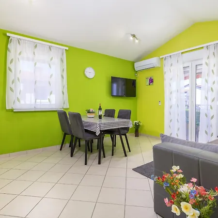 Apartment Ana-maria *